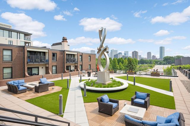 48 Groveland Terrace B206, Minneapolis, MN 55403