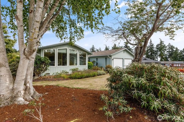 352 NW Fairhaven, Oak Harbor, WA 98277