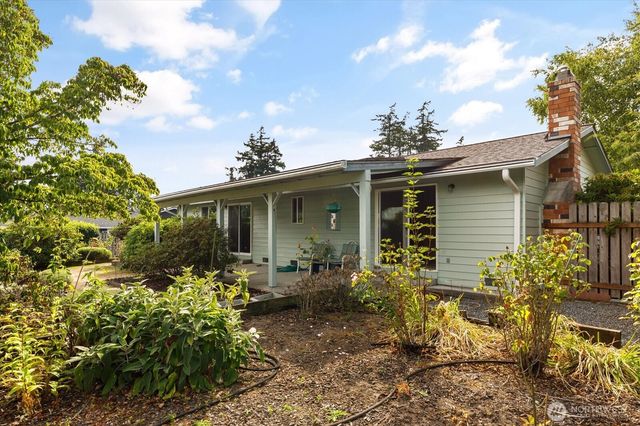 352 NW Fairhaven, Oak Harbor, WA 98277