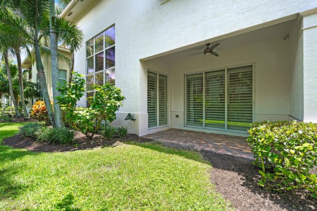 1025 Piccadilly Street, Palm Beach Gardens, FL 33418