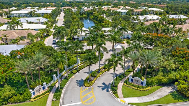 1025 Piccadilly Street, Palm Beach Gardens, FL 33418