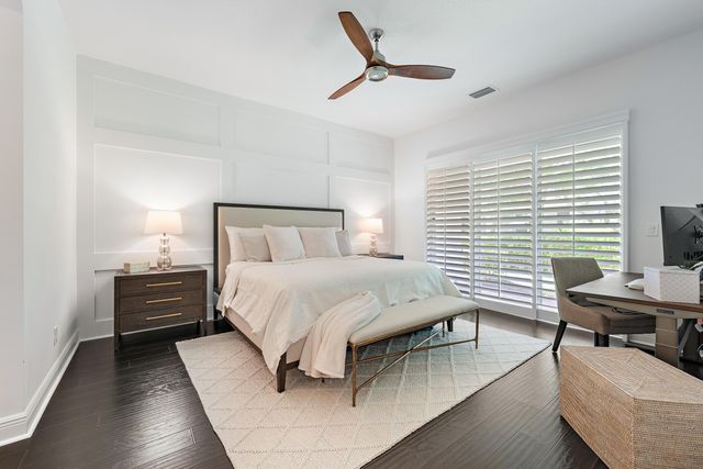 1025 Piccadilly Street, Palm Beach Gardens, FL 33418