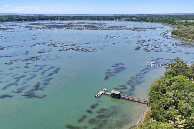 126 Gautier Pl, Beaufort, SC 29902