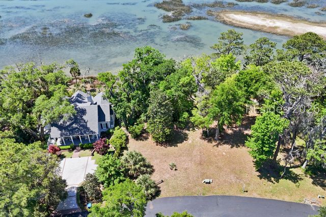 126 Gautier Pl, Beaufort, SC 29902