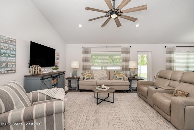 1486 Harper Boulevard SW, Palm Bay, FL 32908