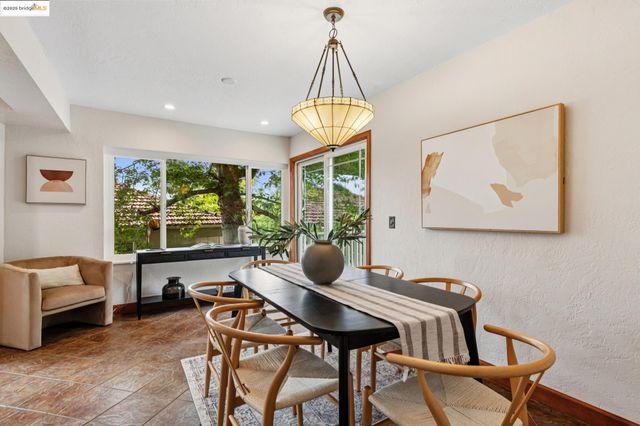 4125 Kuhnle Ave, Oakland, CA 94605