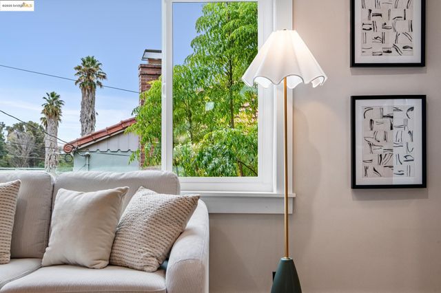 4125 Kuhnle Ave, Oakland, CA 94605