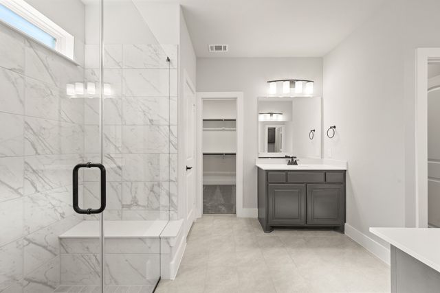 633 Ole Opry Drive, Burleson, TX 76028