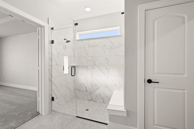 633 Ole Opry Drive, Burleson, TX 76028