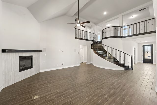 633 Ole Opry Drive, Burleson, TX 76028