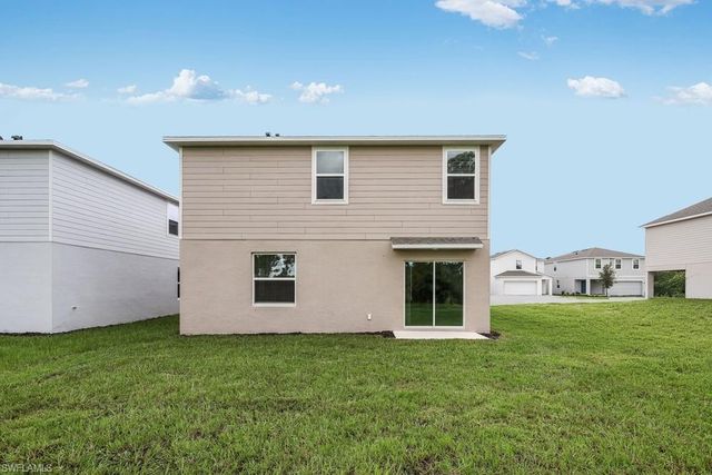 6523 Equinox LN, North Fort Myers, FL 33917