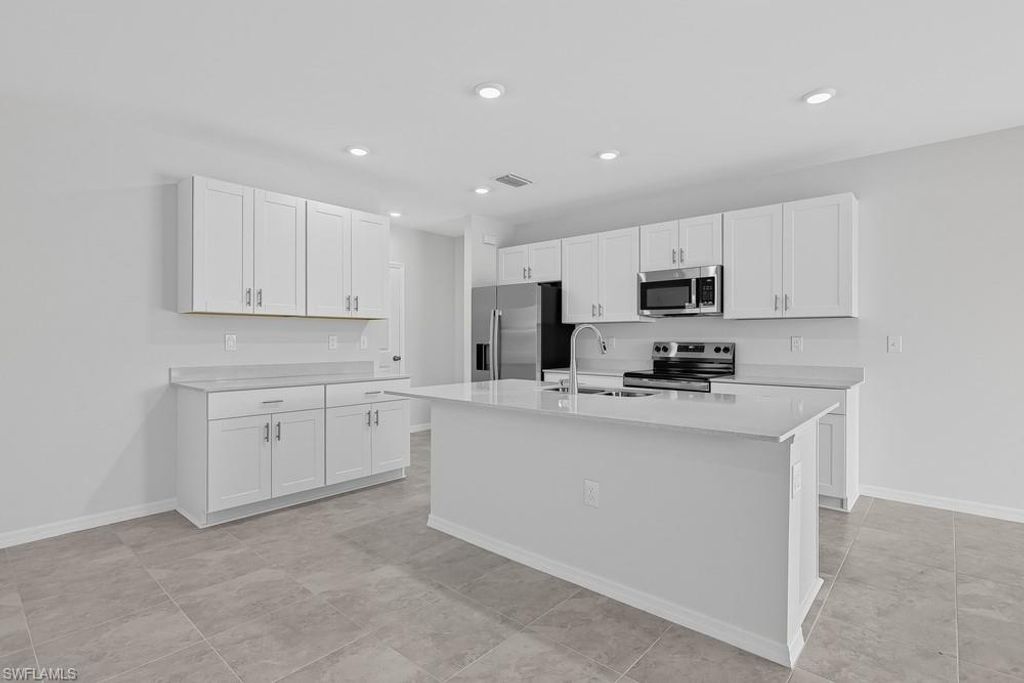 6523 Equinox LN, NORTH FORT MYERS, FL 33917 — photo 2