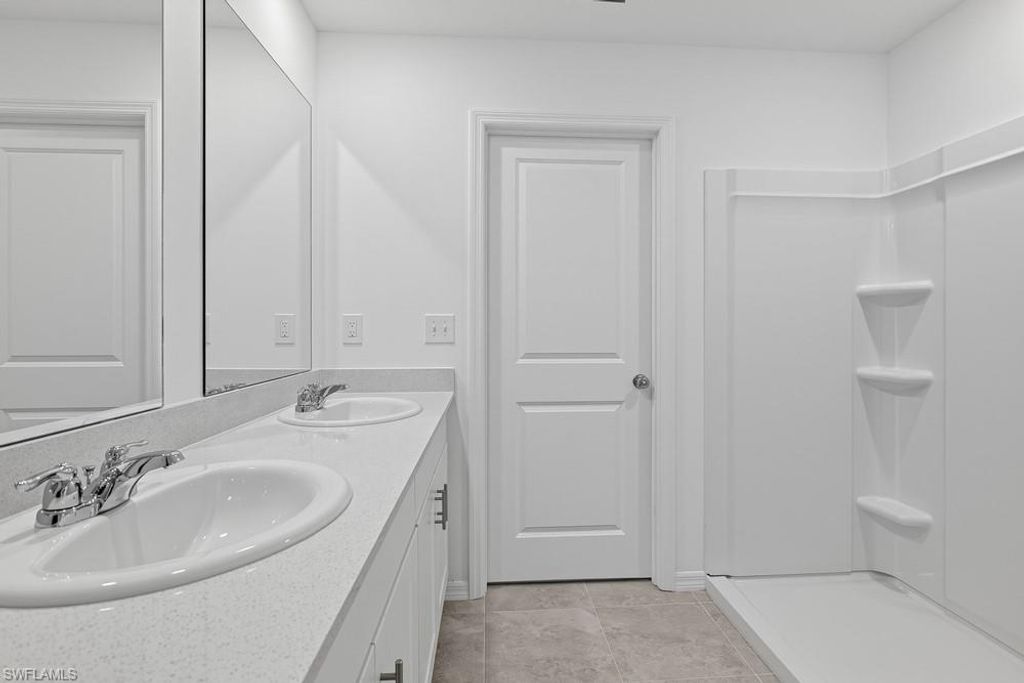 6523 Equinox LN, NORTH FORT MYERS, FL 33917 — photo 4