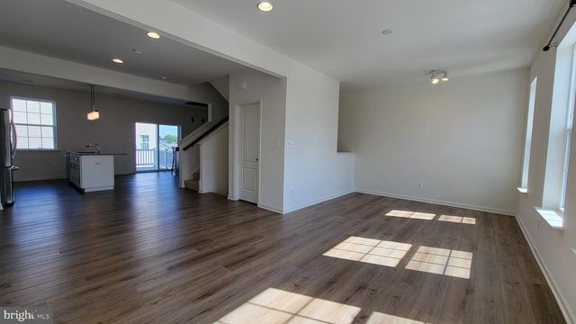 39 STAFFORD PL, Falling Waters, WV 25419