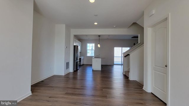 39 STAFFORD PL, Falling Waters, WV 25419