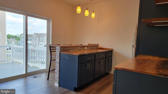 39 STAFFORD PL, Falling Waters, WV 25419