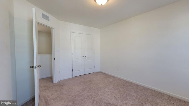 39 STAFFORD PL, Falling Waters, WV 25419