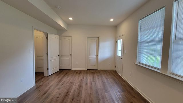 39 STAFFORD PL, Falling Waters, WV 25419