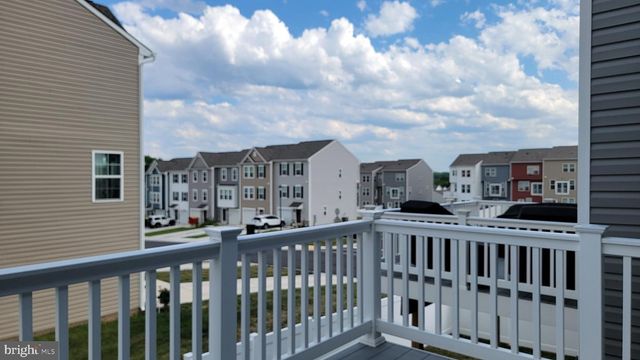 39 STAFFORD PL, Falling Waters, WV 25419