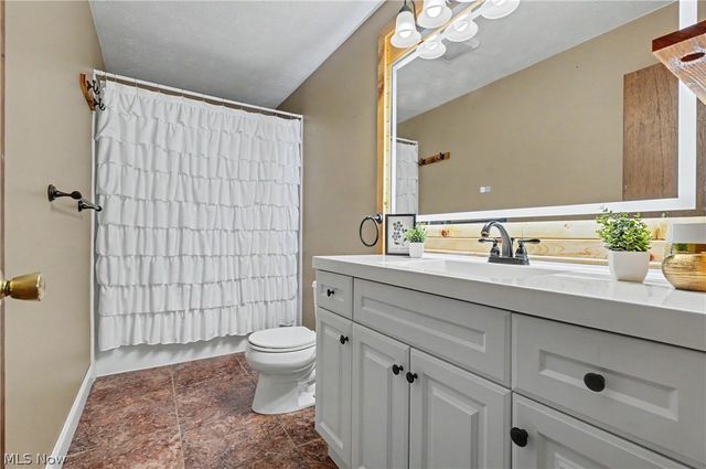 839 Sheffield Road, Sheffield Lake, OH 44054