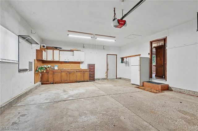 839 Sheffield Road, Sheffield Lake, OH 44054