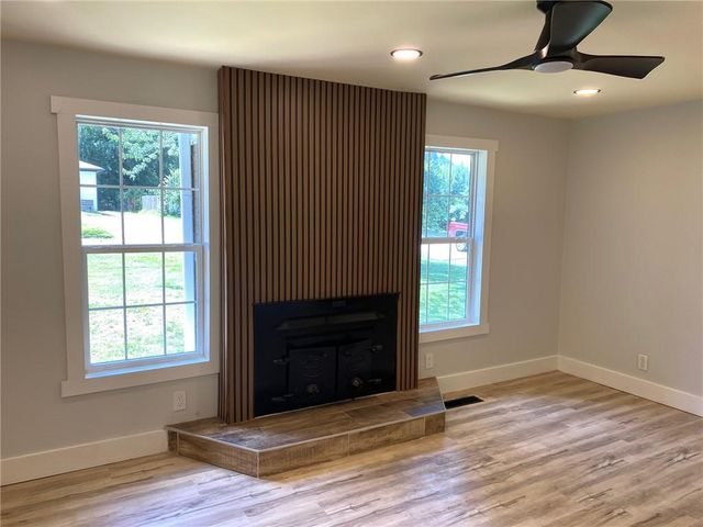 2039 Gober Ave SE, Smyrna, GA 30080