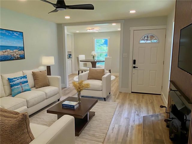 2039 Gober Ave SE, Smyrna, GA 30080