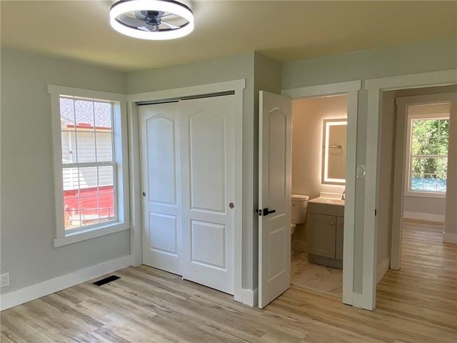 2039 Gober Ave SE, Smyrna, GA 30080