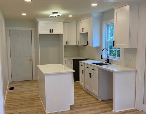 2039 Gober Ave SE, Smyrna, GA 30080