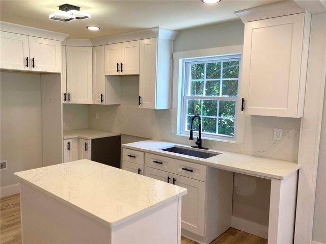 2039 Gober Ave SE, Smyrna, GA 30080