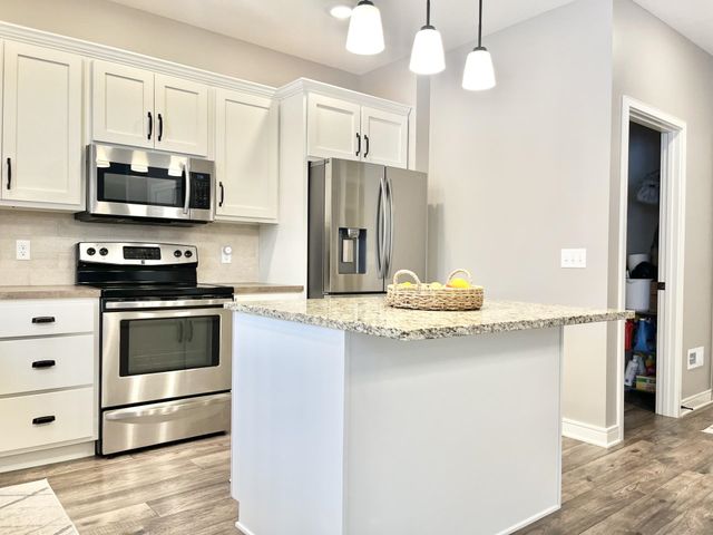 1743 Faircloud Drive, Fort Wayne, IN 46814