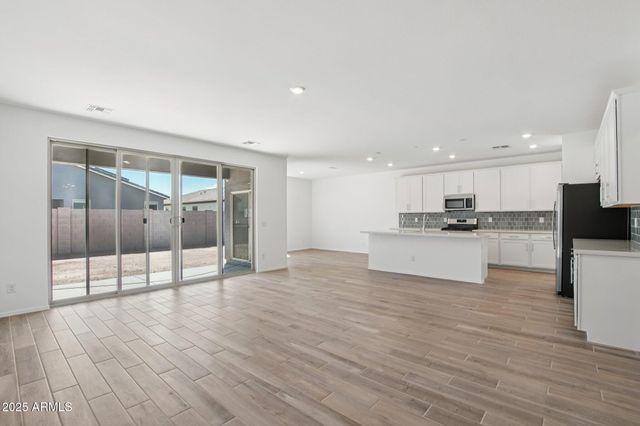 47199 W MELLEN Lane, Maricopa, AZ 85139