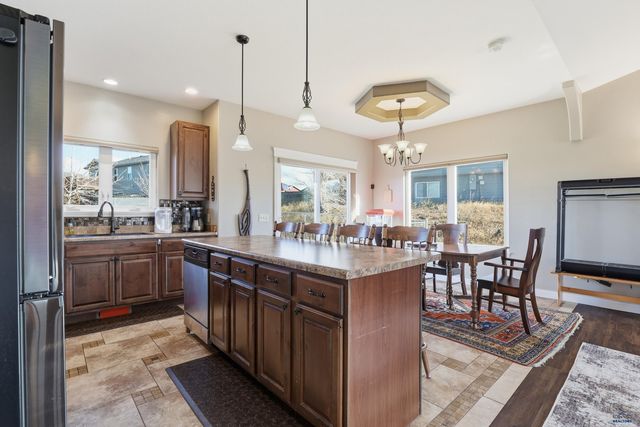 2336 SMITH AVE, Rapid City, SD 57701