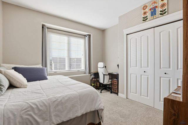 2336 SMITH AVE, Rapid City, SD 57701