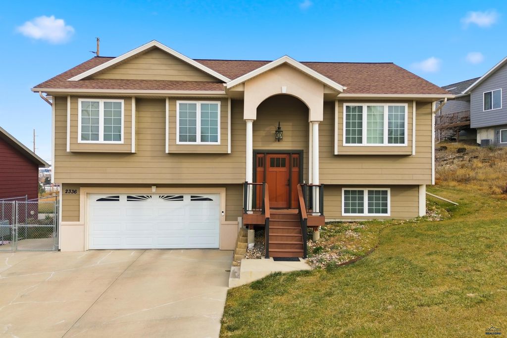 2336 SMITH AVE, Rapid City, SD 57701