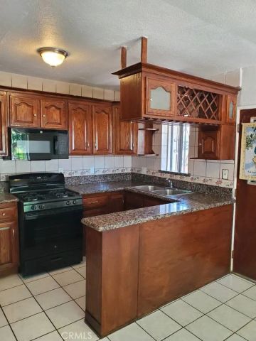 1370 S Thomas, Pomona, CA 91766