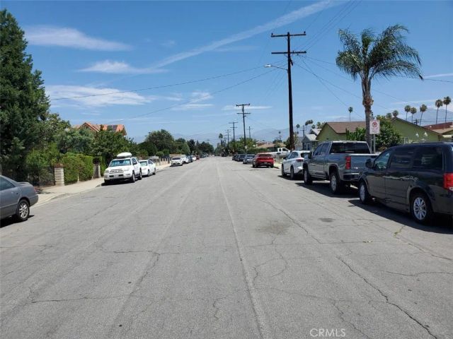 1370 S Thomas, Pomona, CA 91766