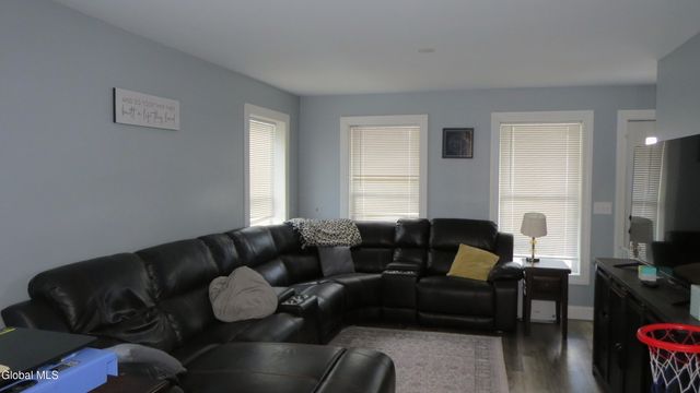 10 S Reynolds Street, Scotia, NY 12302