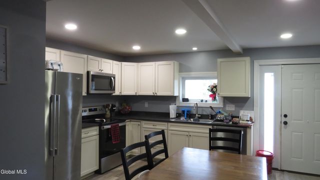 10 S Reynolds Street, Scotia, NY 12302