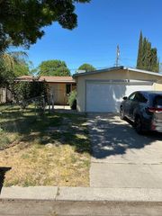 1629 Tonilane, Modesto, CA 95351