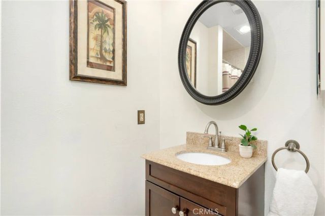 112 N Avenue 66 4, Highland Park, CA 90042