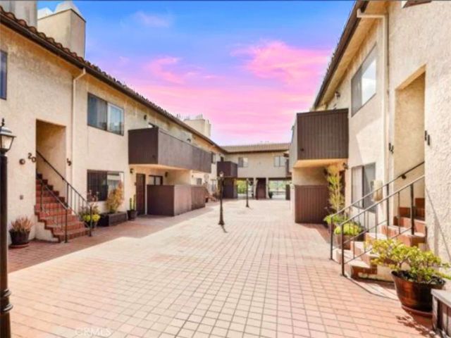 112 N Avenue 66 4, Highland Park, CA 90042