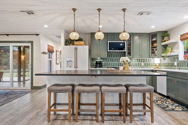 2800 River RD, Wimberley, TX 78676