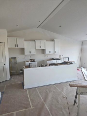 3350 Center Court, Robins, IA 52328