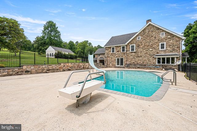 112 TERRACE RD, Boyertown, PA 19512