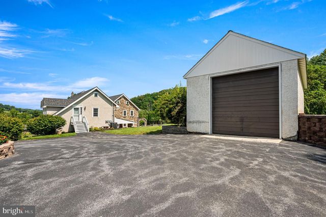 112 TERRACE RD, Boyertown, PA 19512