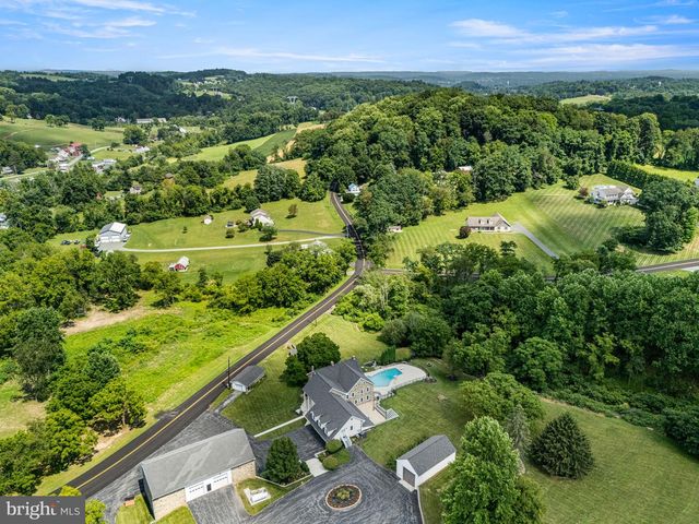 112 TERRACE RD, Boyertown, PA 19512