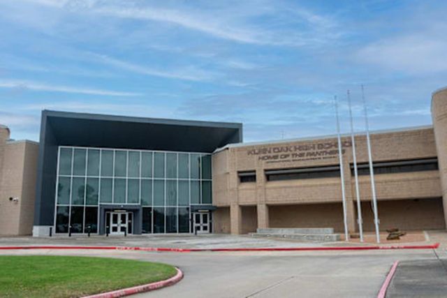 24407 Split Rock Falls, Tomball, TX 77375