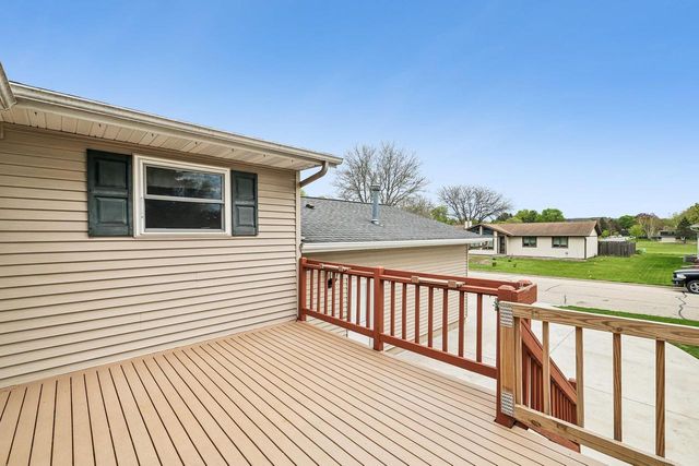 1501 Locust Lane, Prairie Du Sac, WI 53578