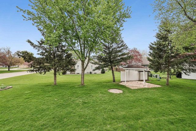 1501 Locust Lane, Prairie Du Sac, WI 53578